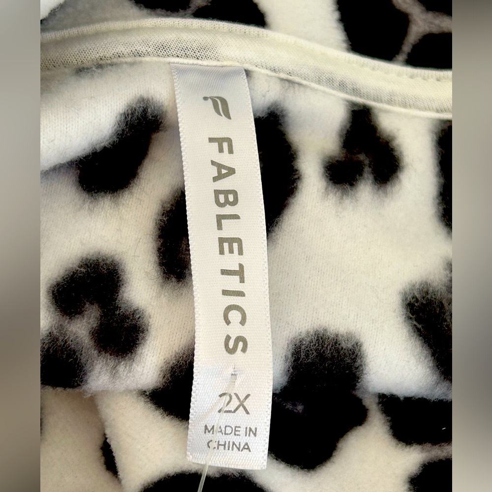 Leopard Print Women's Jacket - Picture 3 of 8